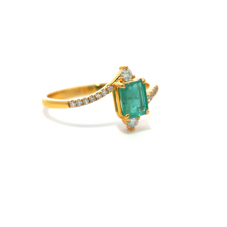 Emerald Grace Élitaire Ring
