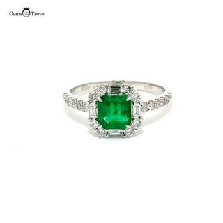 Panjshir emerald ring with diamond accents on gold