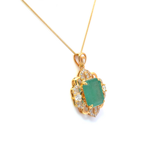 Verdant Glow Emerald Halo Pendant