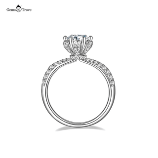 Flower shape moissanite diamond ring