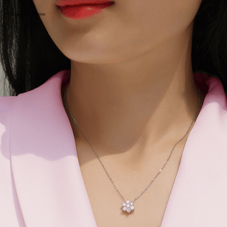 Elysian Moissanite Pendant