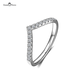 Classic Chevron Moissanite Diamonds Band