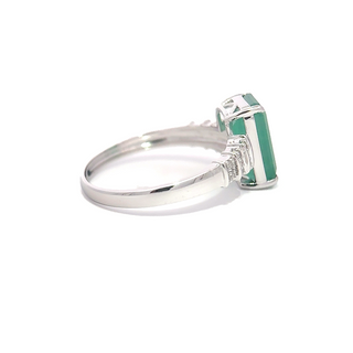 Emerald Radiance Silhouette Ring
