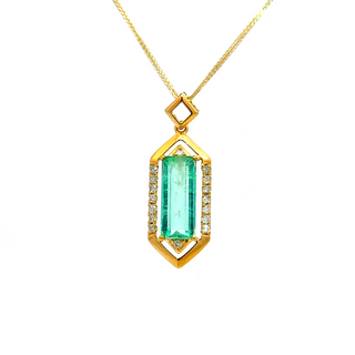 Emerald Classic Oval Pendant