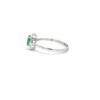Éclat Bianco Emerald Ring
