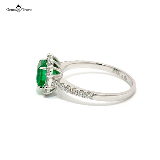 18K gold ring with rare vivid green emerald