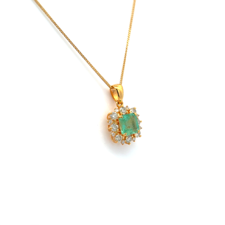 Emerald Radiance Oval Halo Necklace
