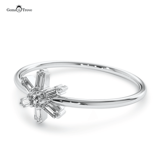 Star Design Diamond Ring