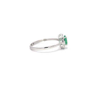 Éclat Bianco Emerald Ring
