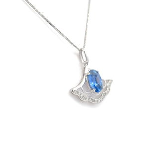 Classic Oval Sapphire Pendant