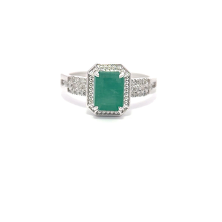 Emerald Radiance Royale Ring