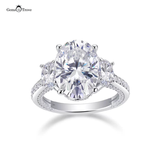 Sparkling Ice Starburst Moissanite Ring